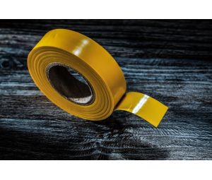 Holmet tutkallı çift taraflı bant